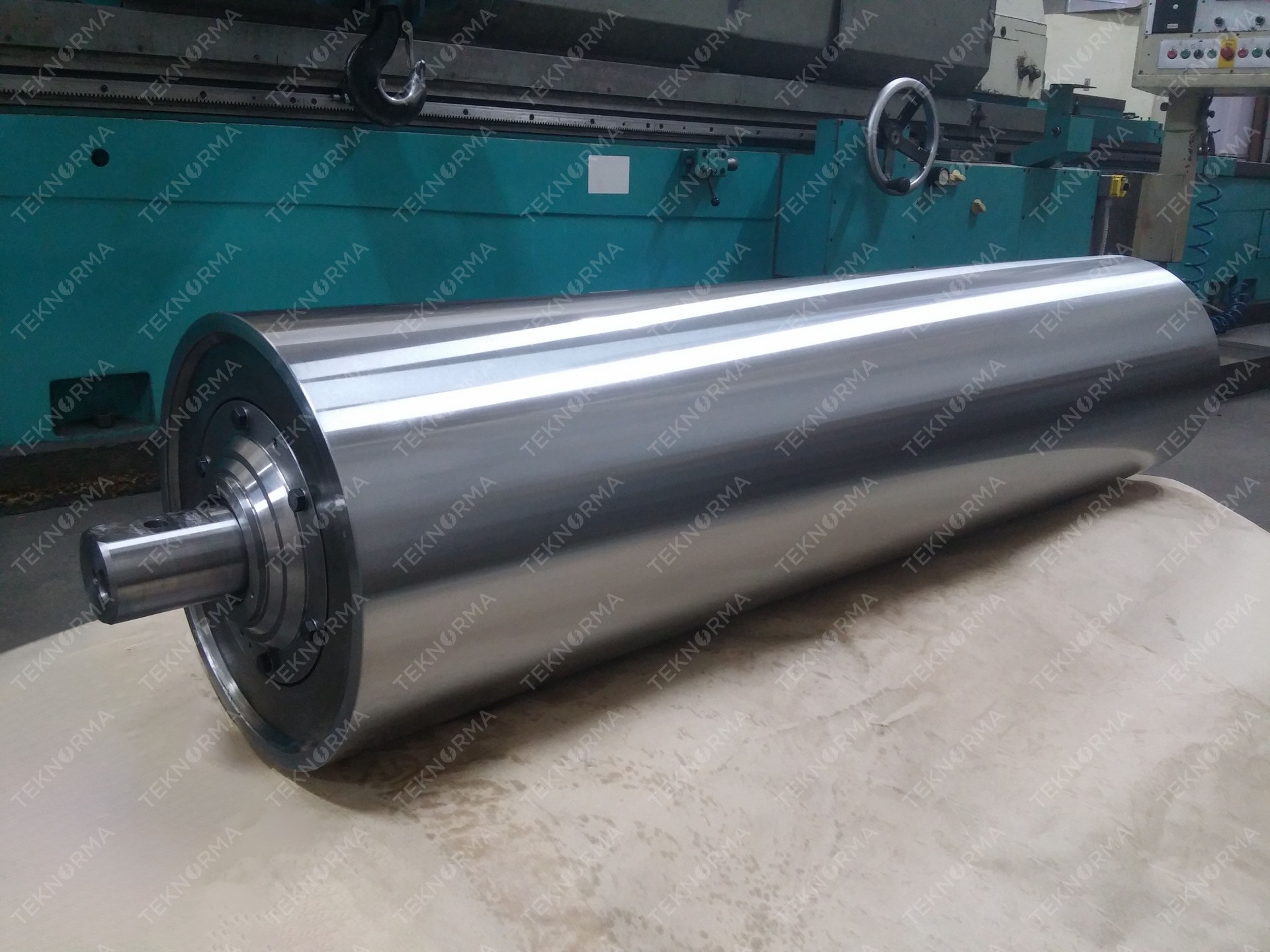 Deflector roll