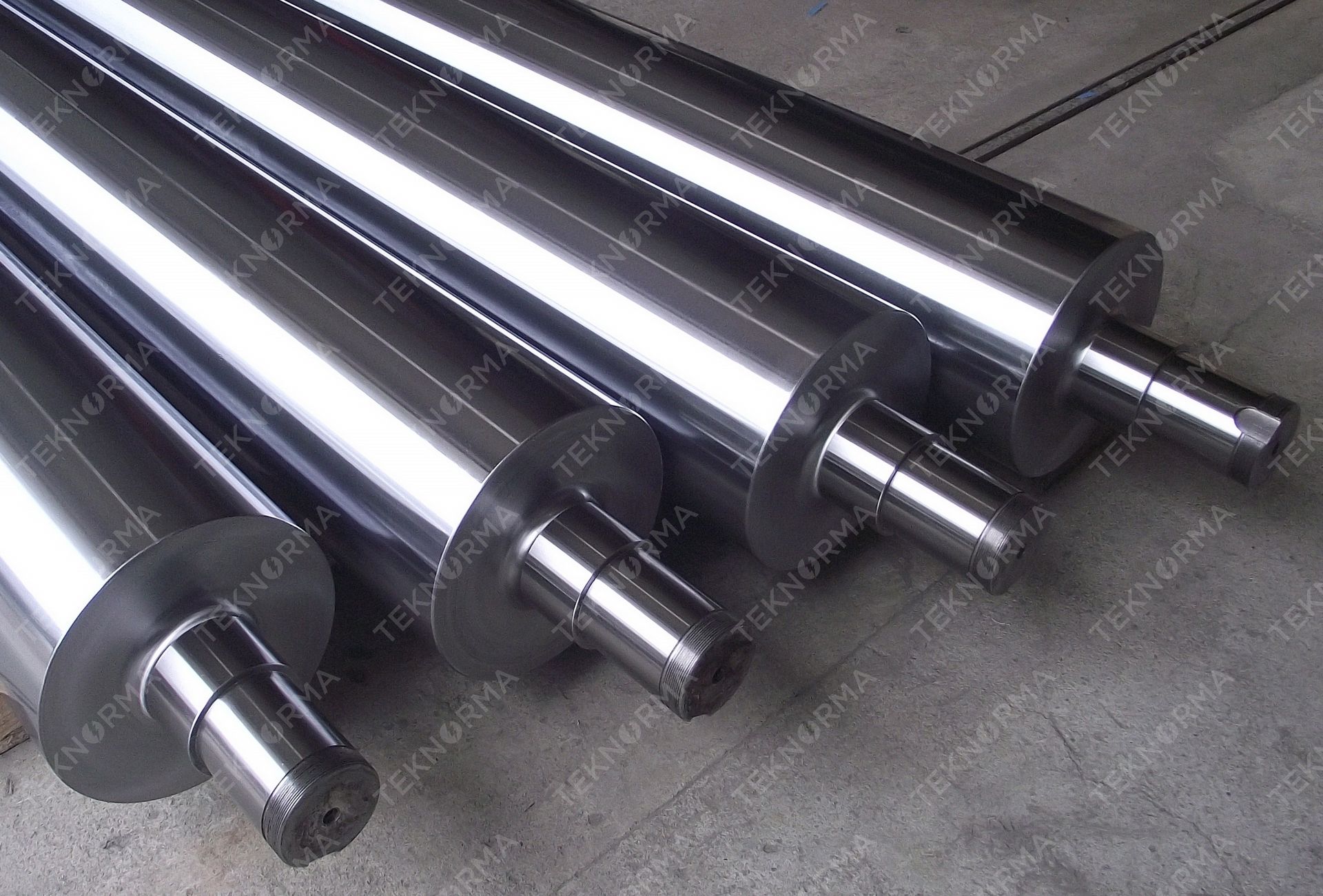 Hard chrome plating (mirror surface)      